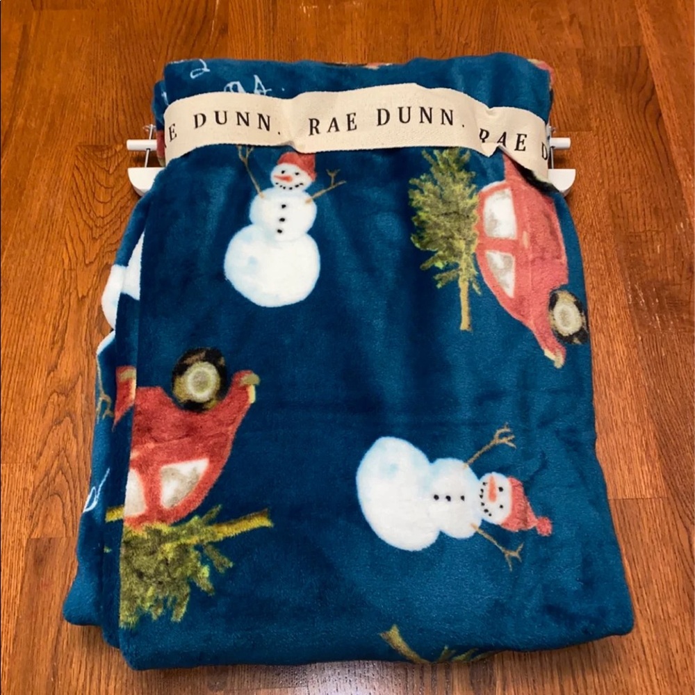 Rae Dunn merry Christmas throw blanket holiday snowman